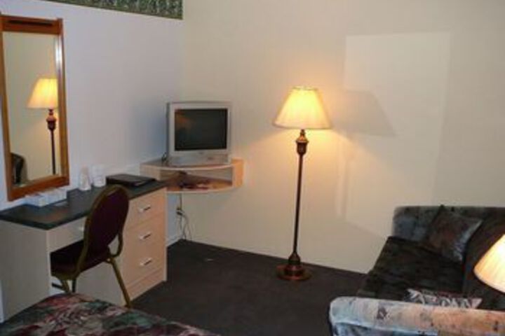 Room 12 of 20