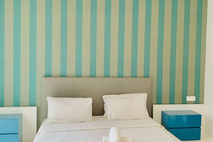 Room 14 of 50