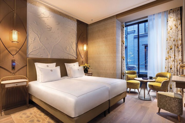 La Demeure Montaigne in Paris