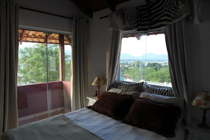 Room 3 of 51