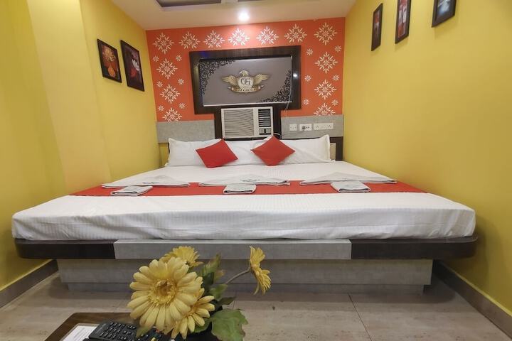 Room 14 of 19