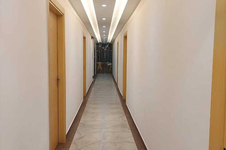 Hotel Interior 7 of 43