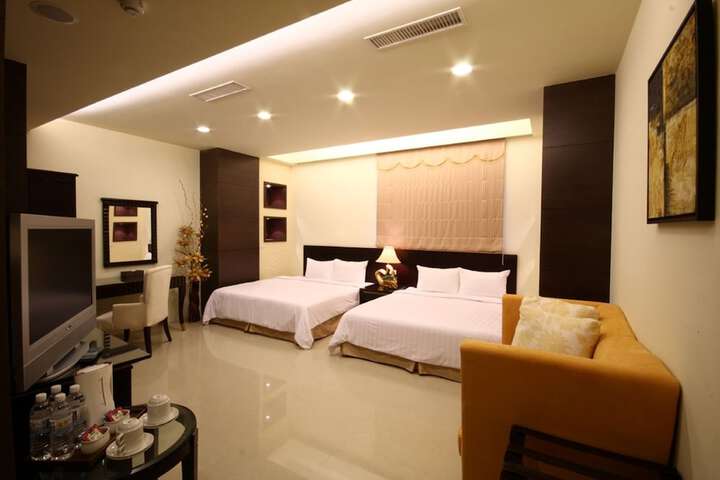 Room 6 of 39