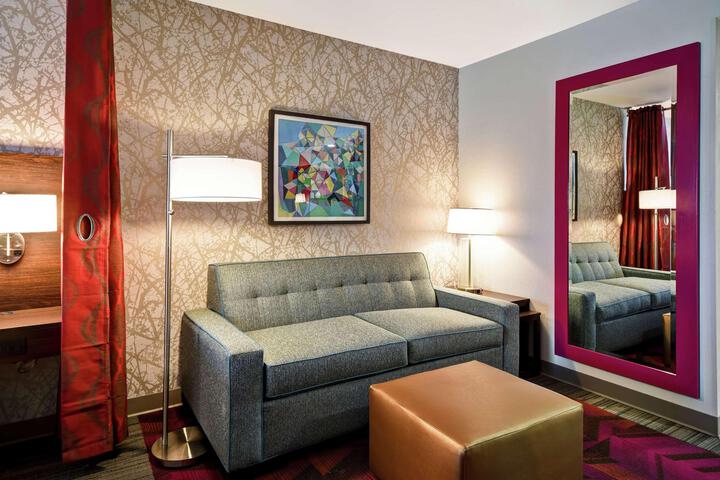 1 King Bed Studio Suite (6 of 12)
