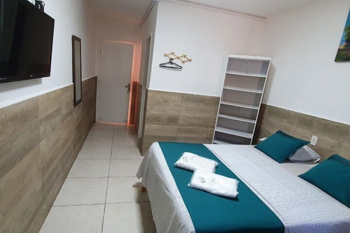 Room 9 of 37