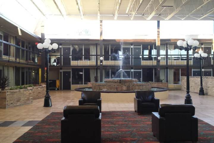 Hotel Interior 4 of 28