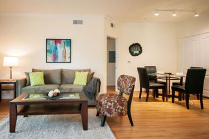 Room 8 of 25