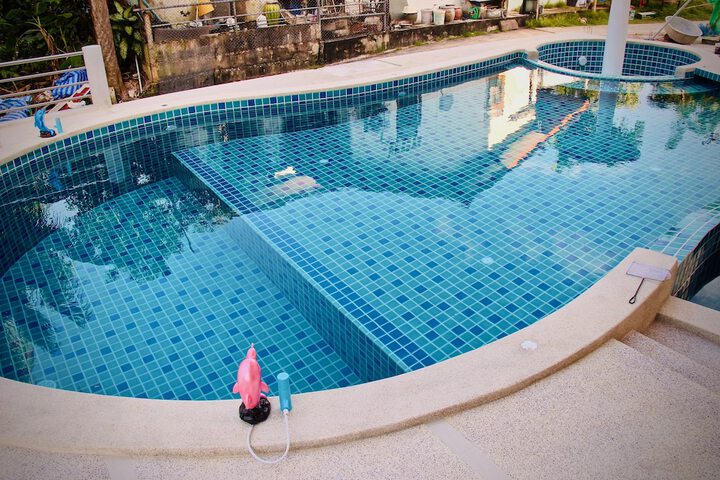 Pool 34 of 60