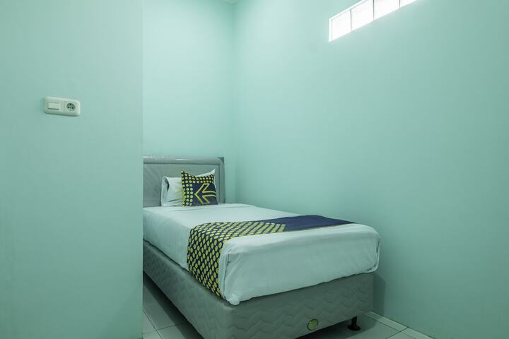 Room 5 of 25