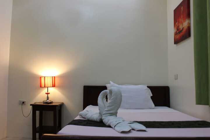 Room 7 of 31