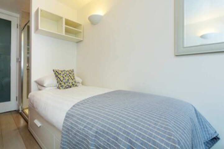 Room 18 of 20