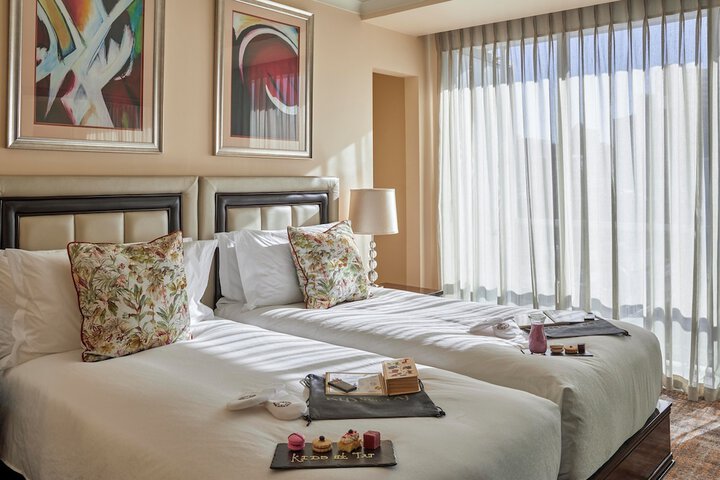 Room 28 of 160