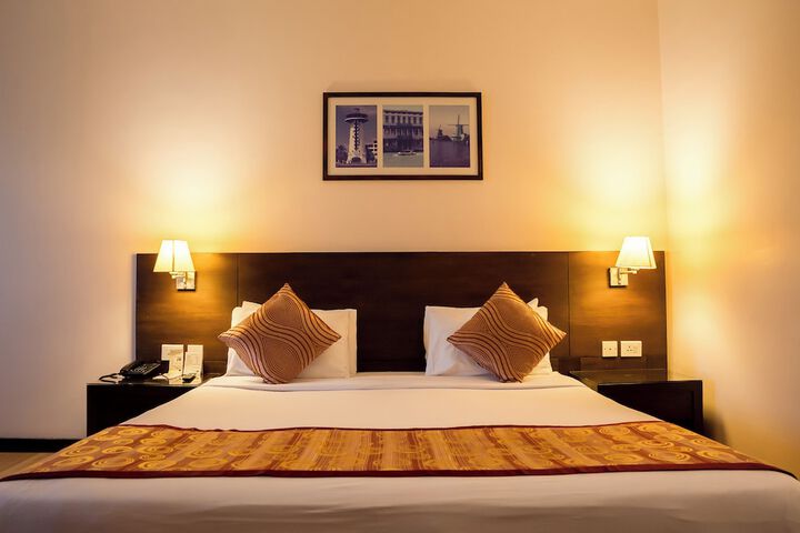 Room 10 of 72