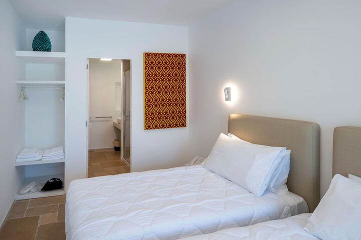 Room 17 of 82