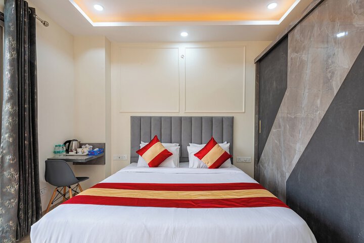 Room 18 of 40