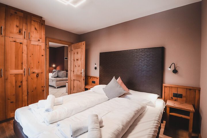 Room 19 of 119