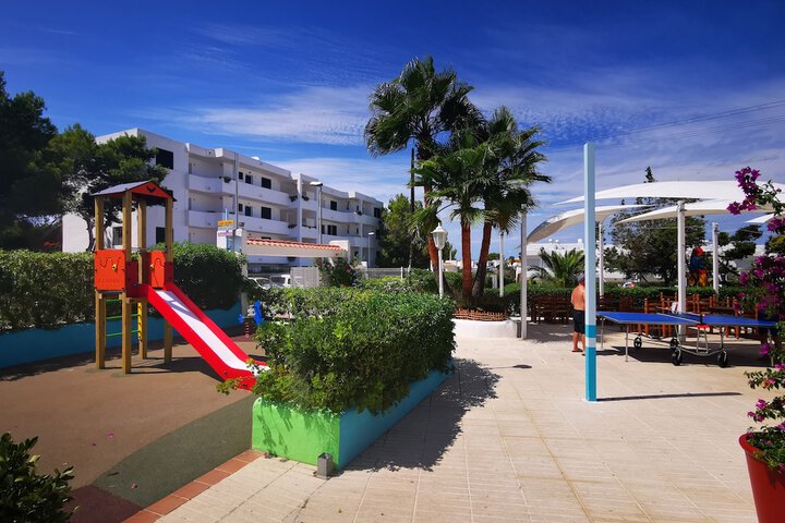 Children's play area - outdoor