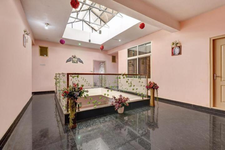 Hotel O Golden Stay