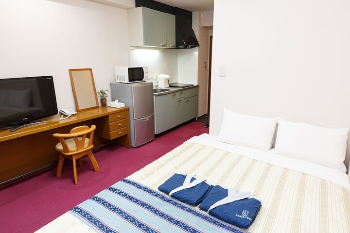 Room 14 of 48