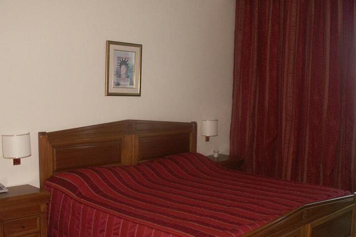 Suite 5 of 5