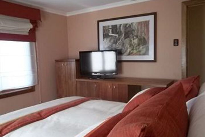 Room 10 of 50