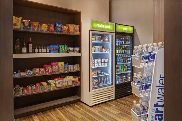 Snack bar