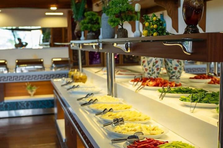 Dining Photos