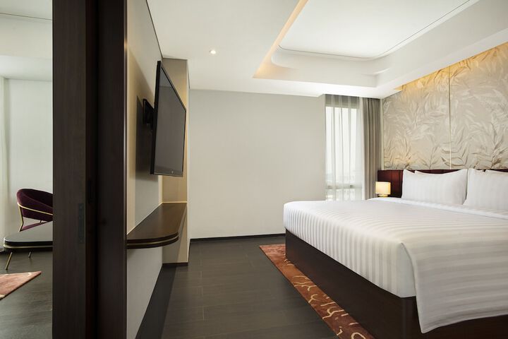 Room 16 of 34