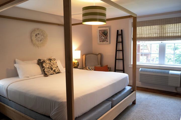 Room 16 of 49