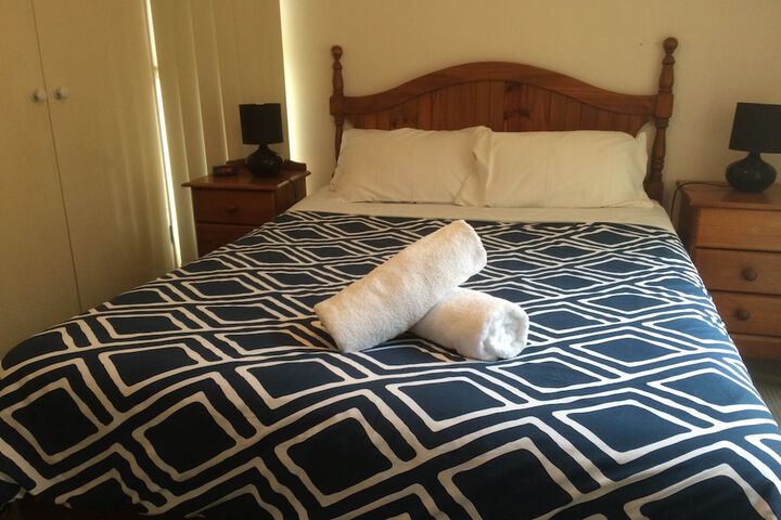 Room 2 of 18
