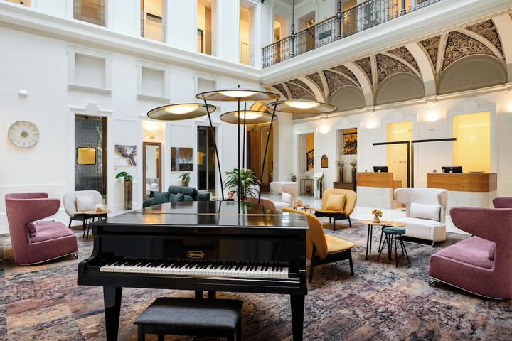 Hotel Lobby