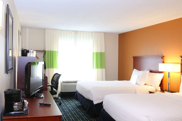 2 Double Beds (5 of 9)