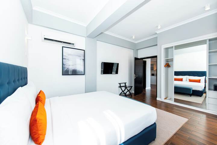 Room 10 of 66