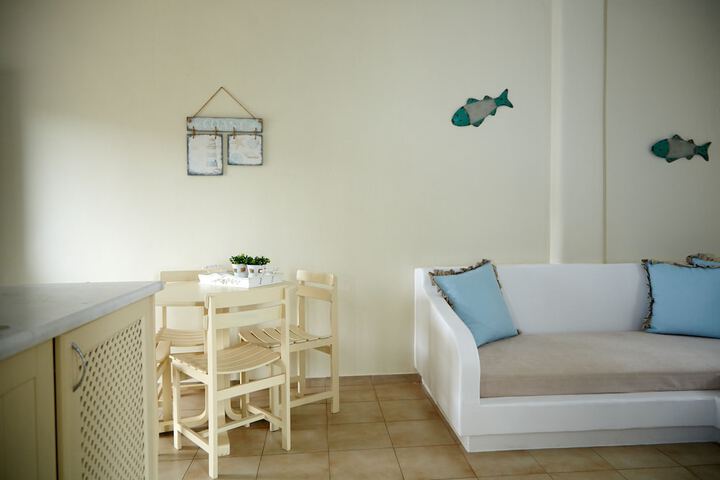 Room 25 of 42