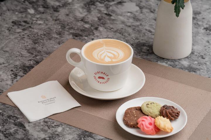 Breakfast/Coffee Service 223 of 325