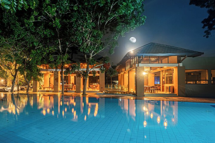 LUXTORI Arugambay