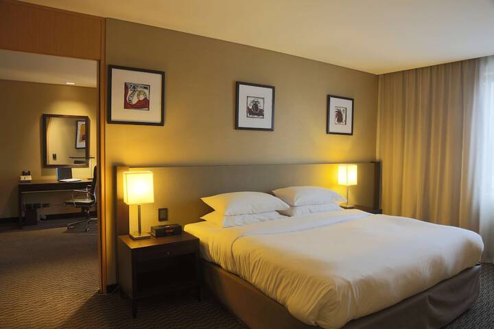 Room 16 of 70
