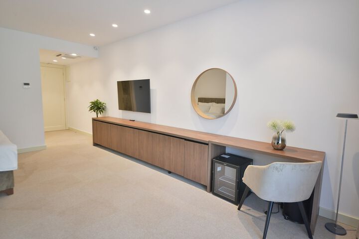 Room 15 of 35