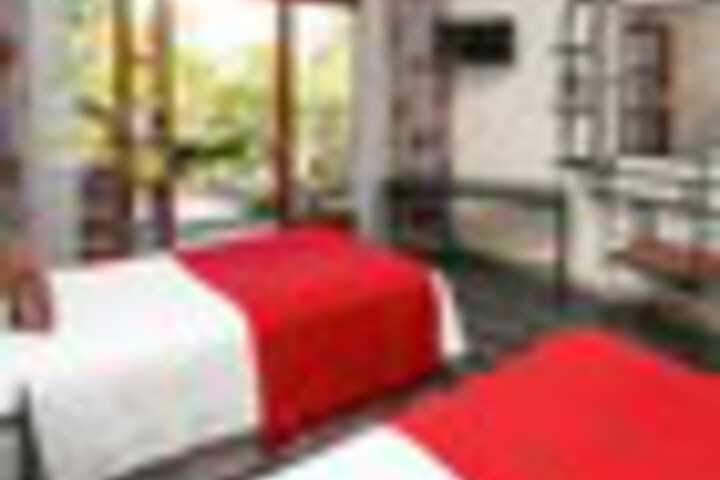 Room 83 of 150
