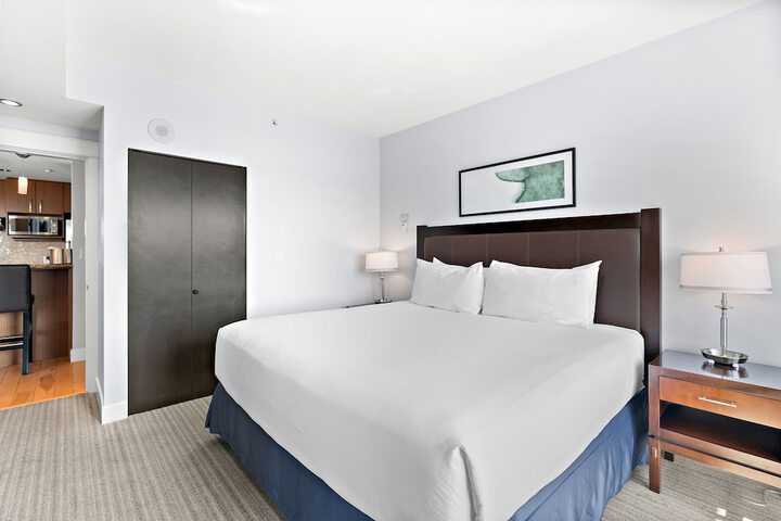 Room 18 of 101