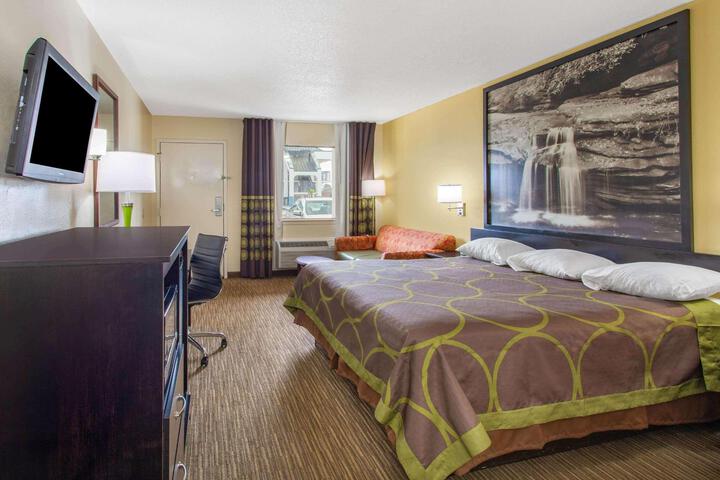 Double Accessible King Size Bed (5 of 8)