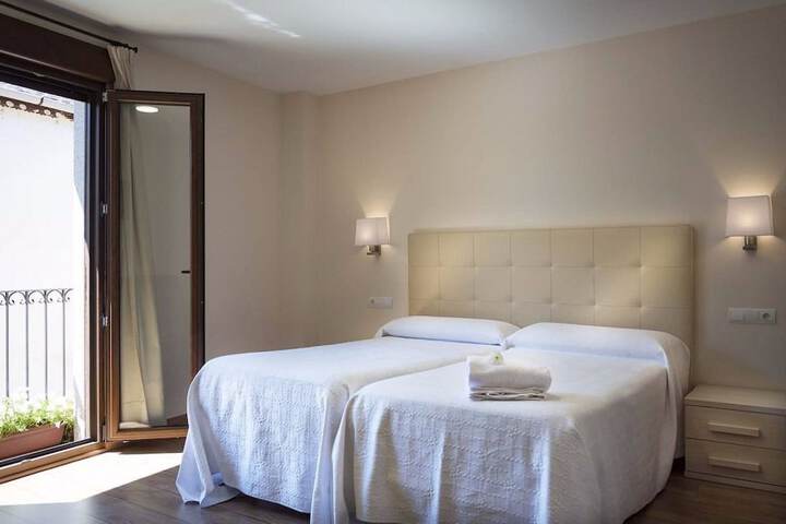 Room 3 of 56