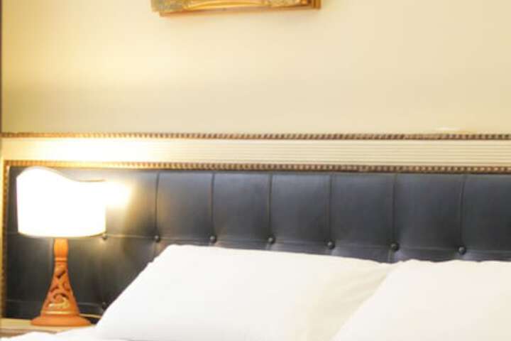 Room 21 of 107