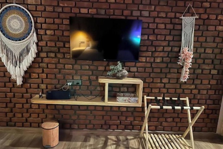 Room 13 of 127