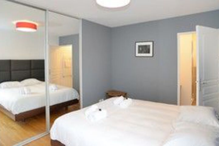 Room 7 of 28