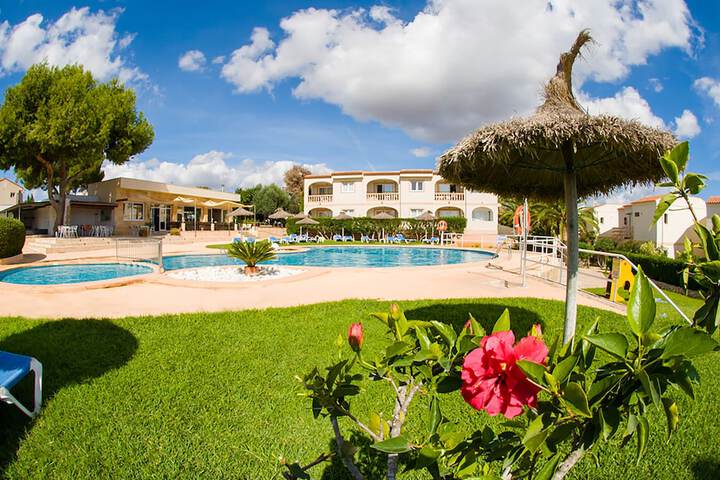 Hotel with Pool