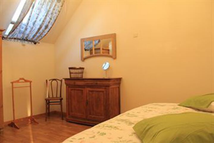 Room 5 of 17