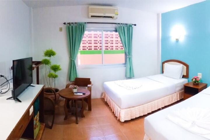Room 3 of 51