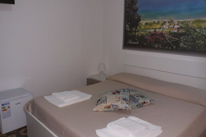 Room 7 of 51