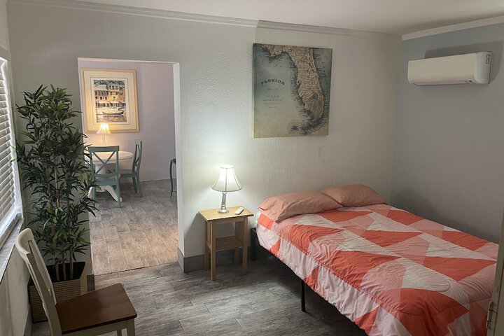 Room 27 of 44